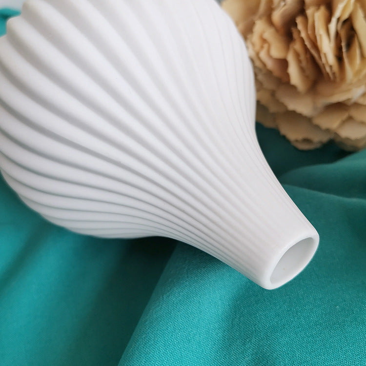 Simple White Porcelain Vase!